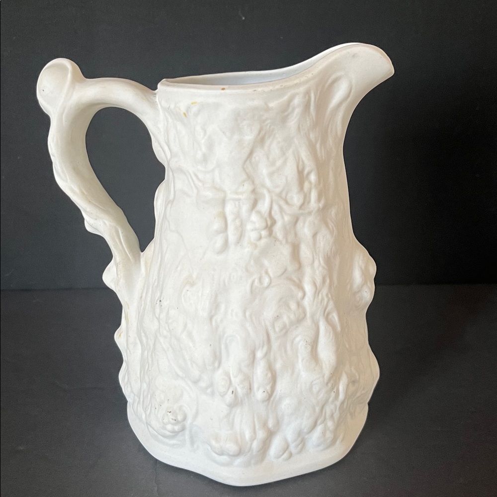 Traker Babes In The Woods Pitcher Jug 6" Tall Embossed Porcelain Bisque Finish - Picture 2 of 6